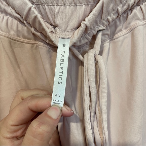 SALE: Pink Fabletics Joggers 4X - Picture 5 of 7